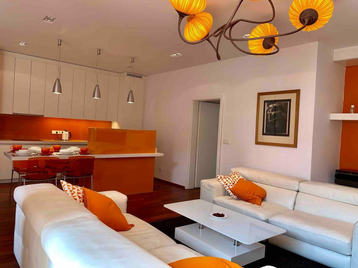 Luxury Apartment In The Center Of Prága Kültér fotó