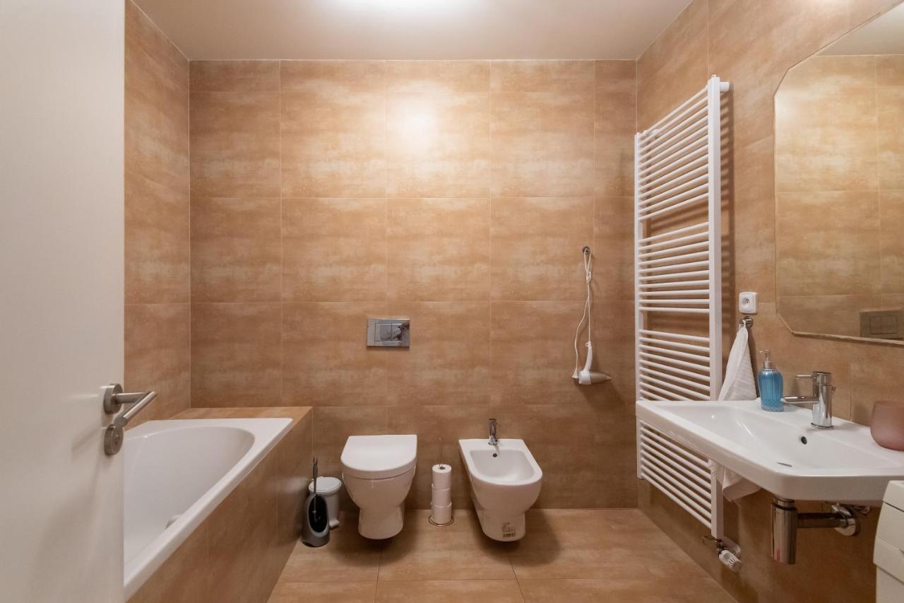 Luxury Apartment In The Center Of Prága Kültér fotó